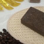 Jabón exfoliante de café con canela